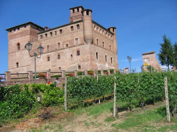 Paisagem vitícola do Piemonte: Langhe-Roero e Monferrato