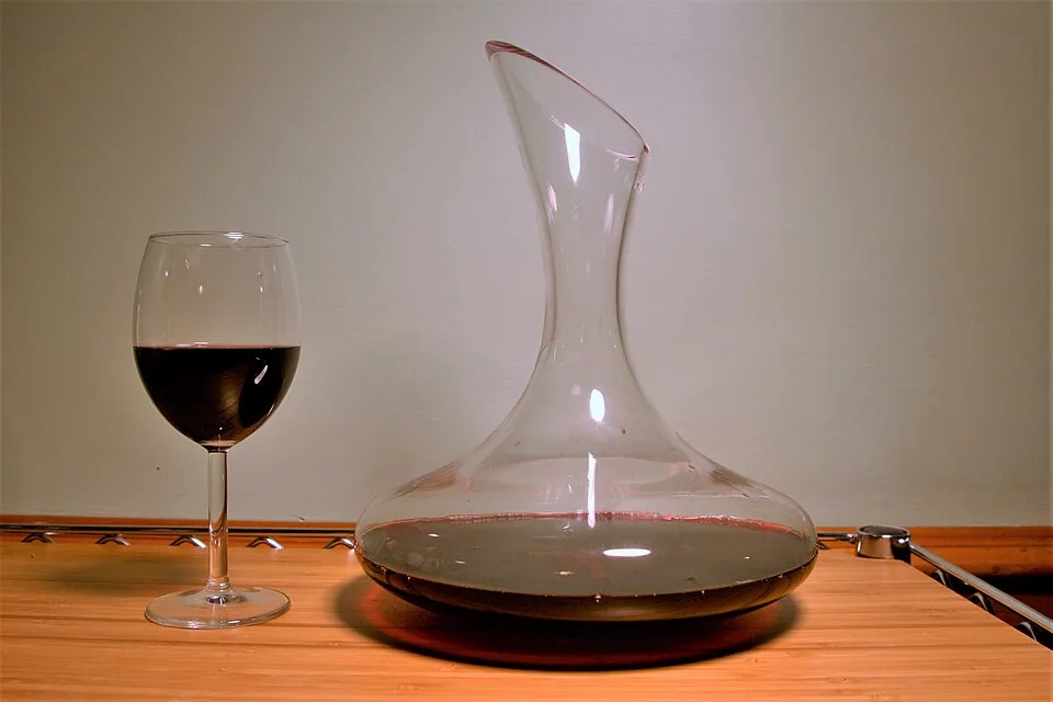 Caraffa per decantazione